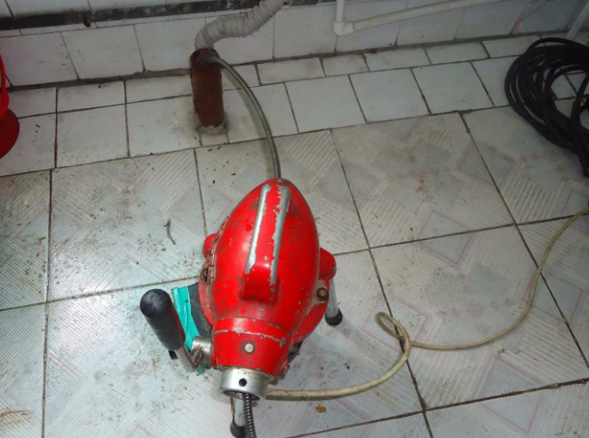 乌尔禾下水道疏通